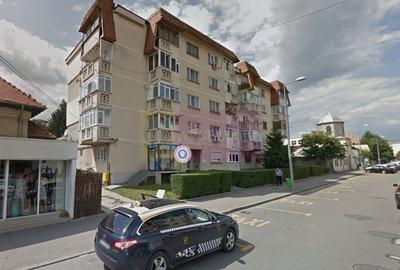Apartament de vanzare cu 2 camere (cu vad comercial) - 1
