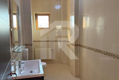 Casă individuală cu 7 camere cu Canalizare în Eroii Revoluției - 21