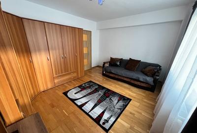 Apartament cu 2 camere decomandat în Turnișor