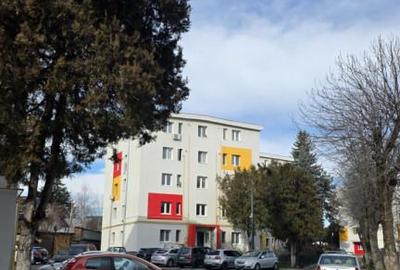 Apartament 3 camere Centru Valenii de Munte | Cartier m - 11