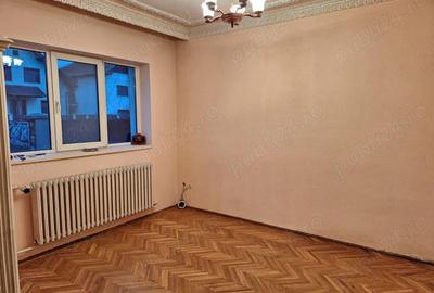 Casă cu 6 camere cu Teren 666 Mp în Cetate