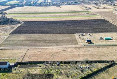 Teren de 488 mp, în Central - 8