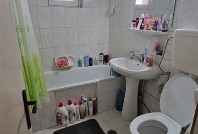 Apartament 3 camere 2 balcoane si pivnita zona Vasile Aaron - 5