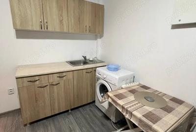 Garsonieră decomandată în Micro 19 - 2