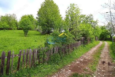 Teren de 900 mp, în Ghioșești - 2
