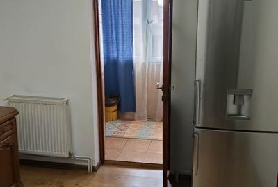 Apartament cu 2 camere decomandat în Zăvoi - 2