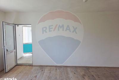 Casă cu 2 camere cu Teren 555 Mp în Ungureni - 15