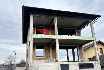 Casă cu 4 camere cu Teren 900 Mp în Uriu - 11