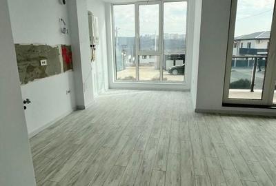 Apartament cu 2 camere decomandat în Rediu - 3