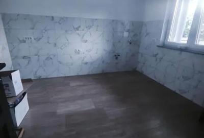 Casă cu 5 camere cu Teren 500 Mp în Rădăuți - 2