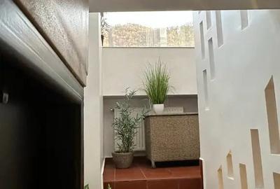 Casă cu 5 camere în Centrul Istoric - 9