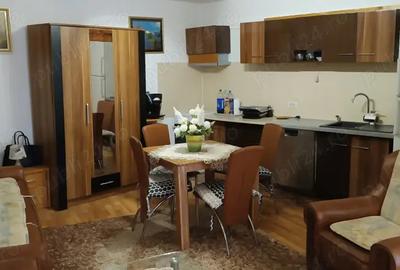 Vand spatiu comercial + casa in zona centrala - 3