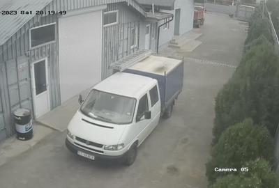 VAND SPATIU DE BIROU HALA REPARATII SI SPATIU CAZARE MUNCITORI - 10