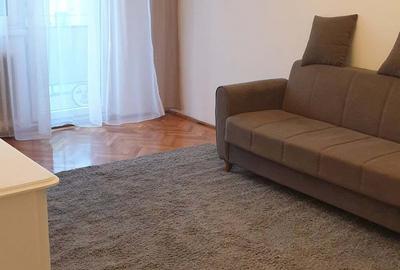 Apartament cu 3 camere decomandat în Central - 2