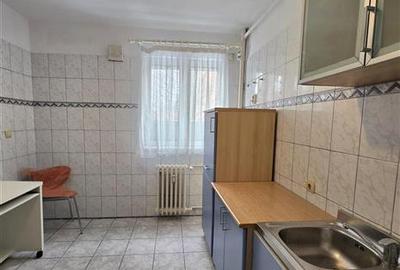 Apartament cu 3 camere decomandat în Dristor - 4