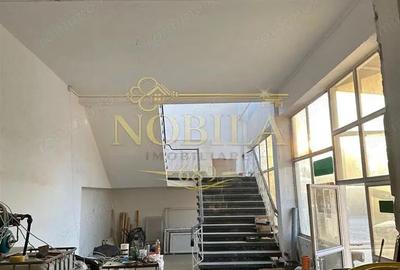 Spațiu comercial, de 900 mp, în Central - 12