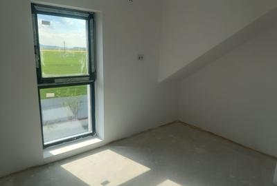 Casă individuală cu 4 camere cu Teren 650 Mp în Prejmer - 2