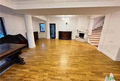 Casă individuală cu 7 camere cu Teren 300 Mp în Iancu Nicolae - 2