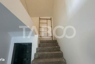 Casă cu 4 camere în Șura Mare - 13