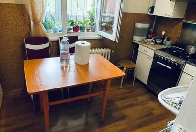 De vanzare apartament decomandat cu 3 camere - 4