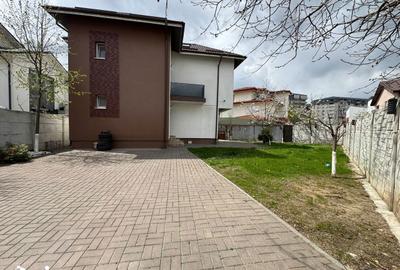 Casă cu Teren 400 Mp în Central - 5