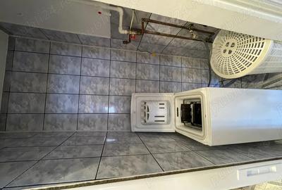 Apartament 3 camere Petro?ani - 2