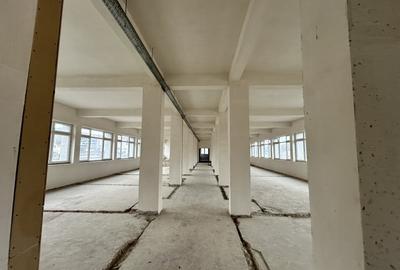 Cladire de vanzare D+P+4 cu 4670mp utili si curte 3650mp la 1280euro/mp - 11