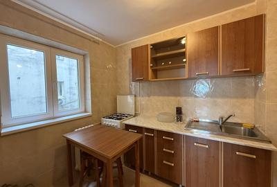 Apartament cu 3 camere decomandat, mobilat în 1 Mai - 6