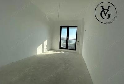 Apartament cu 4 camere semidecomandat în Central - 2