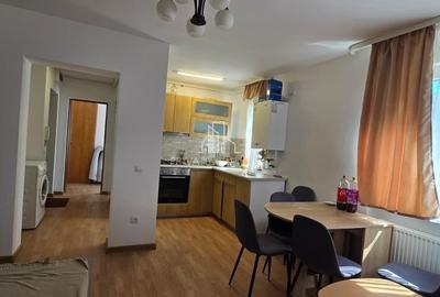 Apartament cu 3 camere decomandat în Est - 1