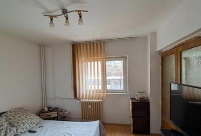 Apartament cu 4 camere semidecomandat, mobilat în Brâncoveanu - 2
