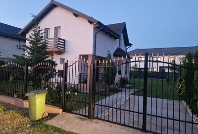Casă individuală cu 4 camere cu Canalizare în Corbeanca - 1