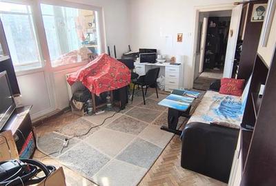 Apartament cu 3 camere semidecomandat, mobilat în Podu Roș - 3