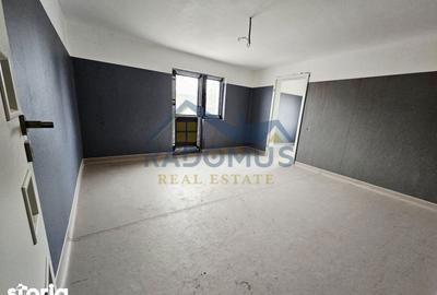 Casă cu 8 camere cu Teren 600 Mp în Central - 10