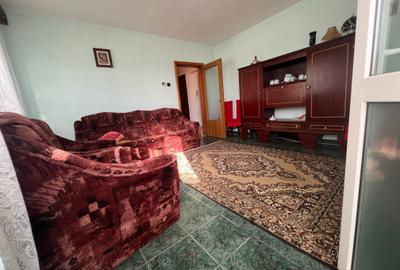 Apartament cu 2 camere decomandat în Exterior Vest