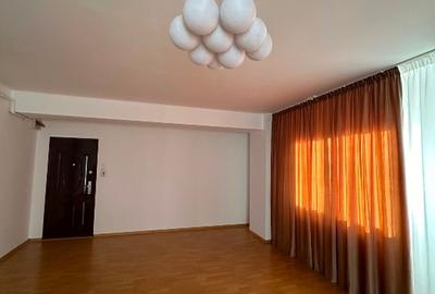 Proprietar , vând Ap 3 cam , decom , 110 mp Constr , Lujerului - 3