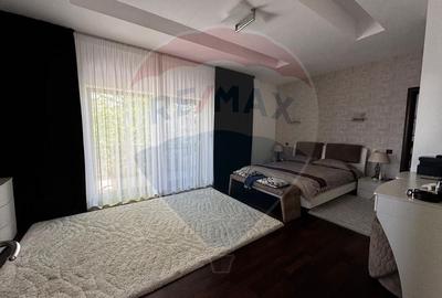 Casa / Vila cu 5 camere de vanzare - 9