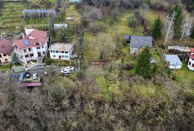 Teren de 1357 mp, în Central