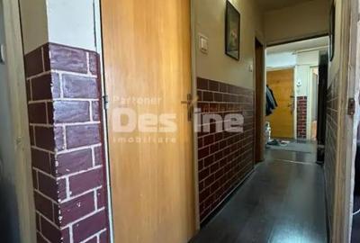 Apartament cu 3 camere decomandat în Vitan - 9