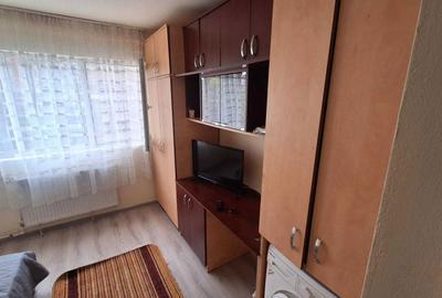 Garsonieră decomandată în Soarelui - 2