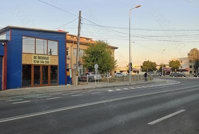 Spațiu comercial, de 115 mp, în Central - 3