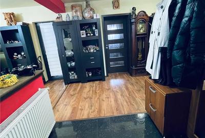 Casă cu 4 camere cu Canalizare în Cetate - 3