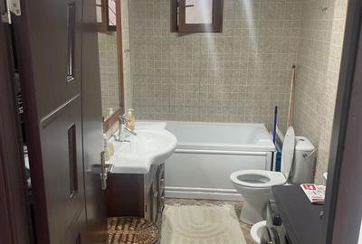 Apartament cu 3 camere în Central - 1