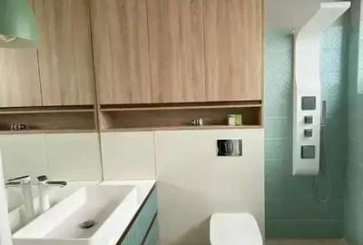 Casă cu 4 camere cu Teren 400 Mp în Central