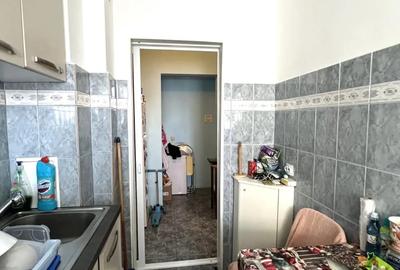 1 camera Mazepa pret 46500 euro