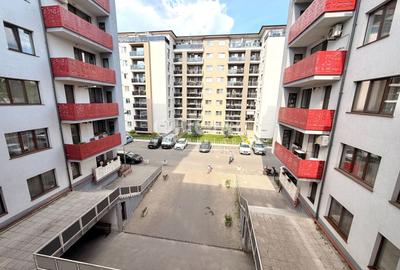 Apartament cu 2 camere semidecomandat, mobilat în Florești