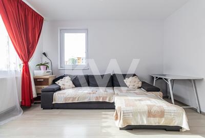 Apartament cu 3 camere decomandat, mobilat în Tractorul - 3