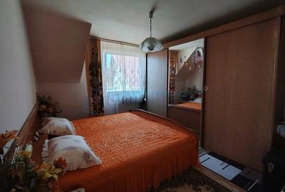 Casă cu 15 camere cu Teren 2800 Mp în Sântandrei - 8