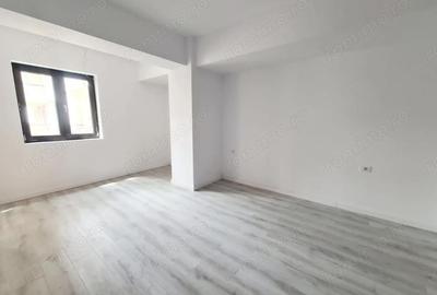 Apartament cu 3 camere în Central - 3