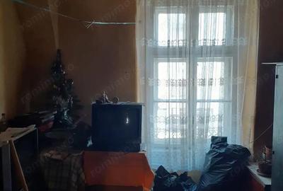 Apartament cu 2 camere semidecomandat în P-ța Unirii - 1